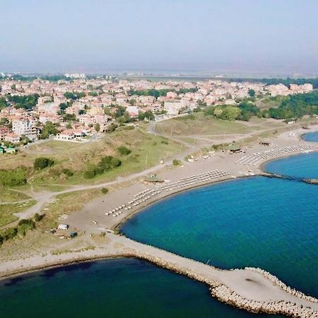 Lovely Studio Apartment On The Beach Burgas City Exterior foto