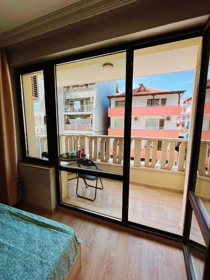 Lovely Studio Apartment On The Beach Burgas City Exterior foto